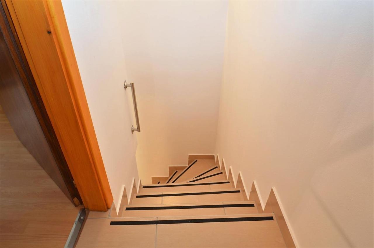 Apartment Hrasta Vrana  Exterior foto